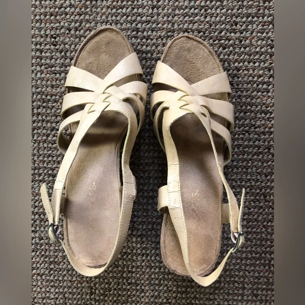 Wedge sandal by Aerosoles